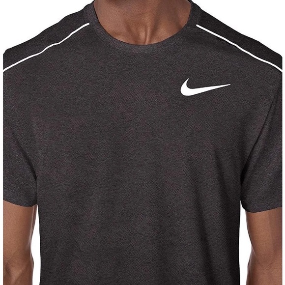 NWT Nike men running shirt DRI-FIT technology - Picture 7 of 8